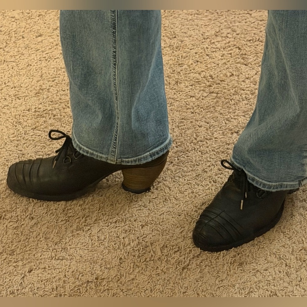 John Fluevog Mezzo Della Laced-up Ruched Toe Black Leather heel